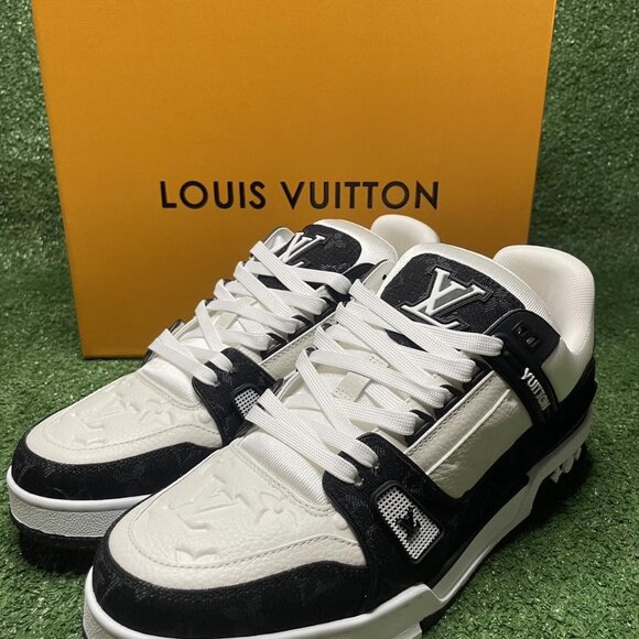 Louis Vuitton Trainers - Picture 1 of 4